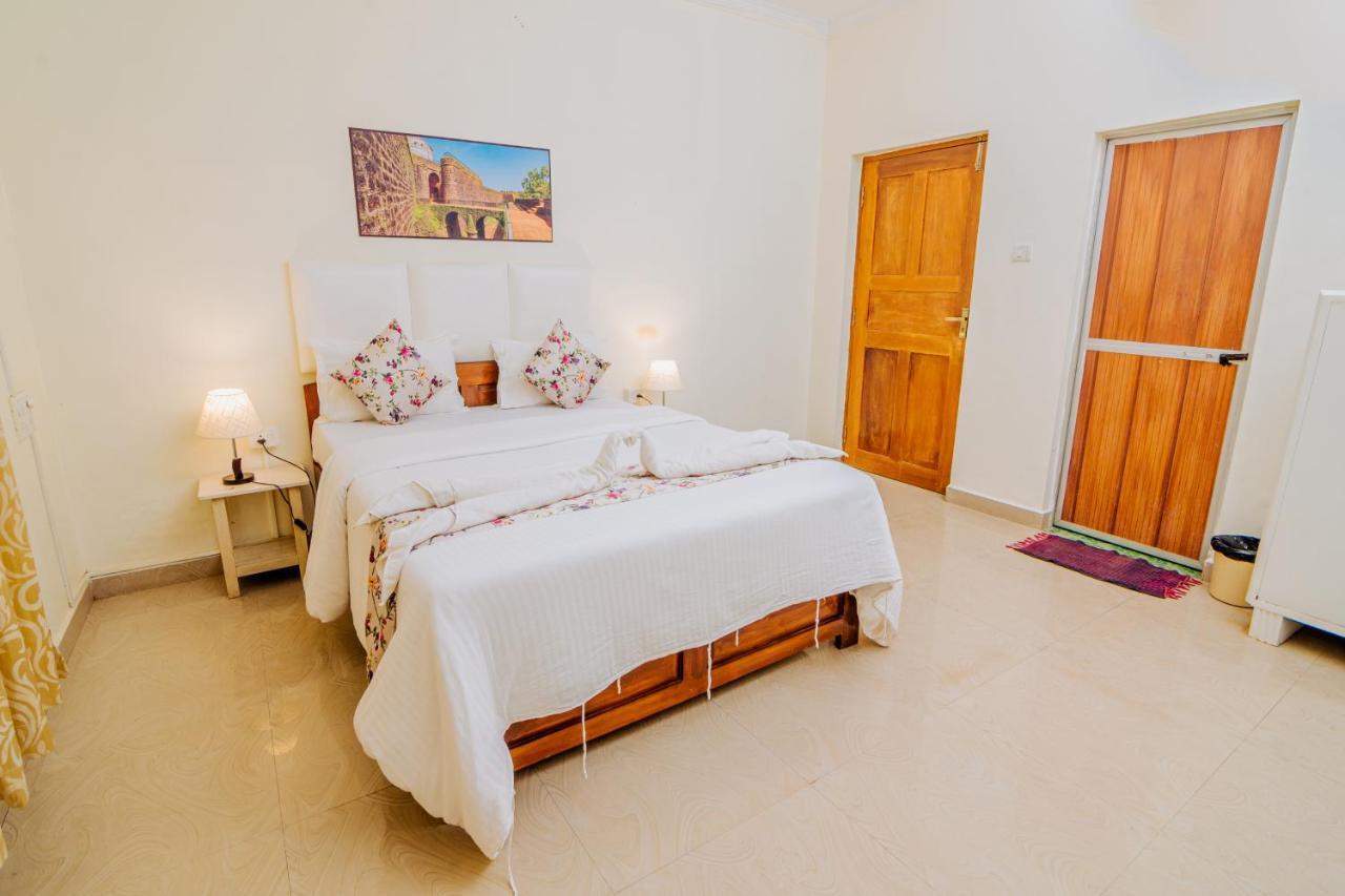 Bed and Breakfast White House In Goa, Truly Amazing Experience Saligao Zewnętrze zdjęcie