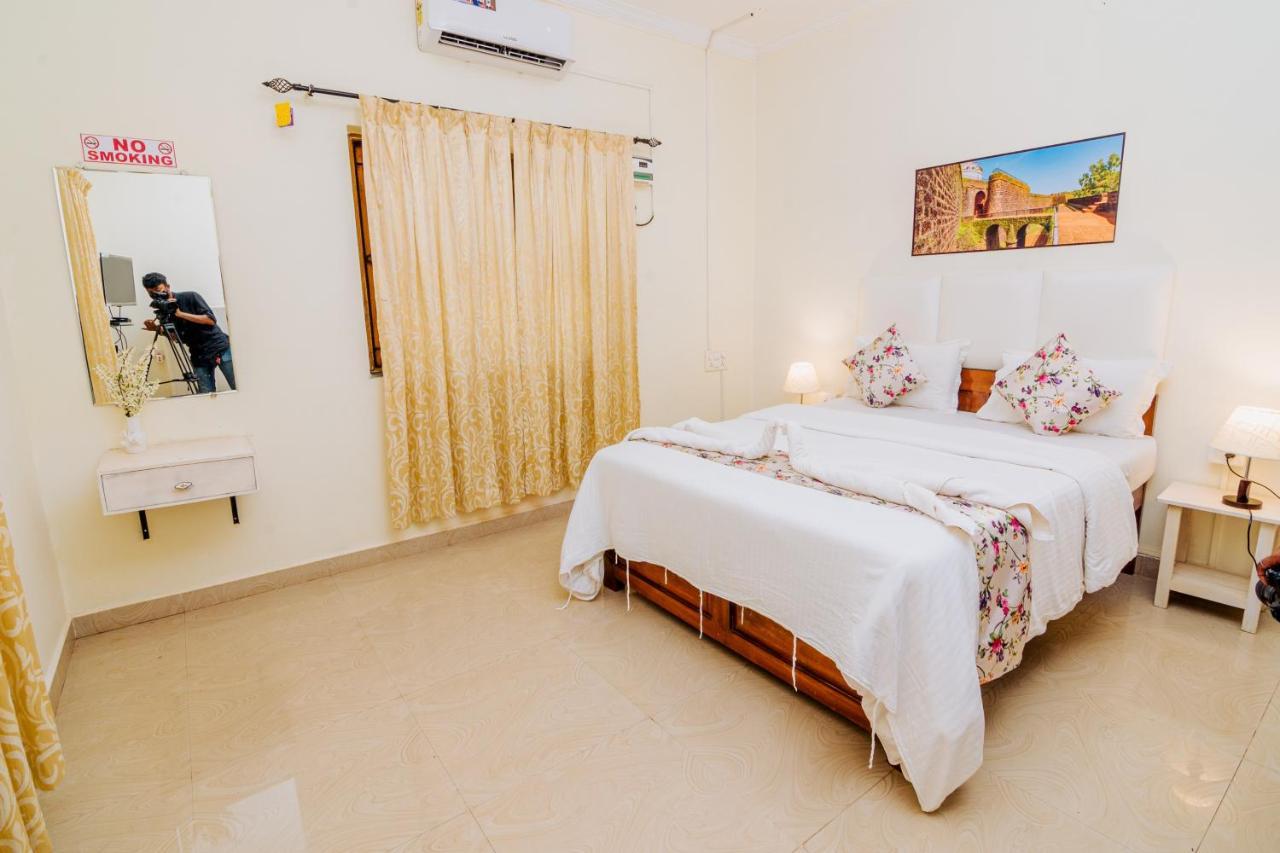 Bed and Breakfast White House In Goa, Truly Amazing Experience Saligao Zewnętrze zdjęcie