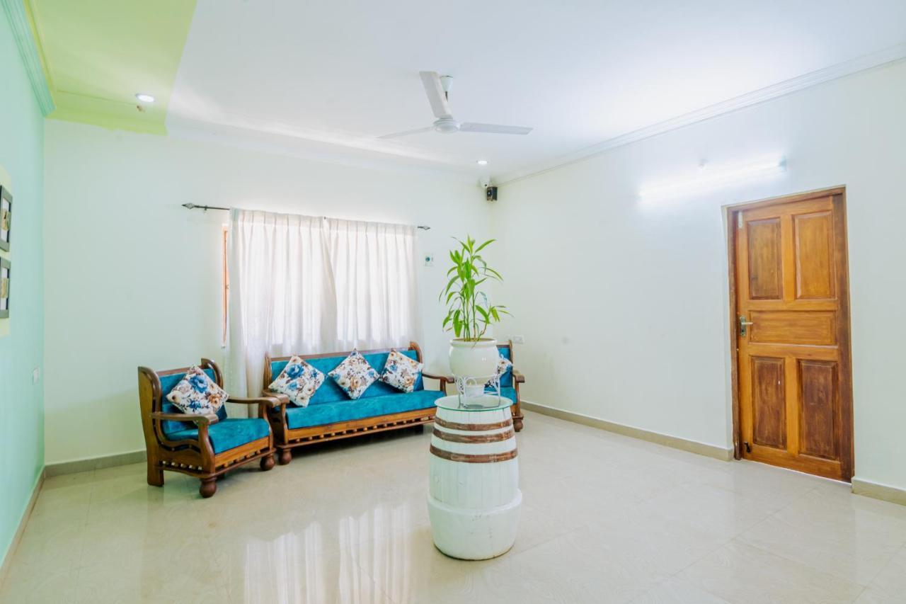 Bed and Breakfast White House In Goa, Truly Amazing Experience Saligao Zewnętrze zdjęcie